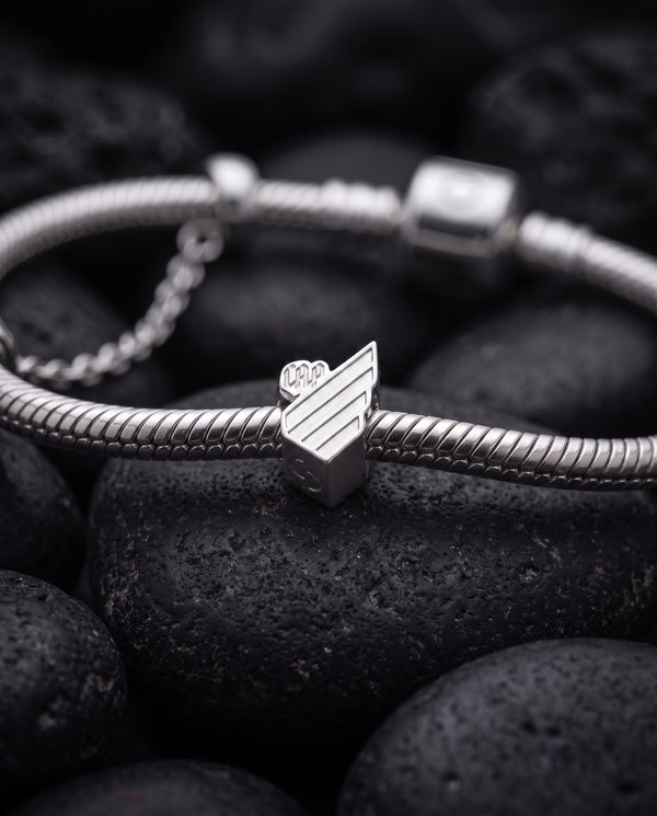 Berloque Athletico Escudo em Prata 925 + Pulseira